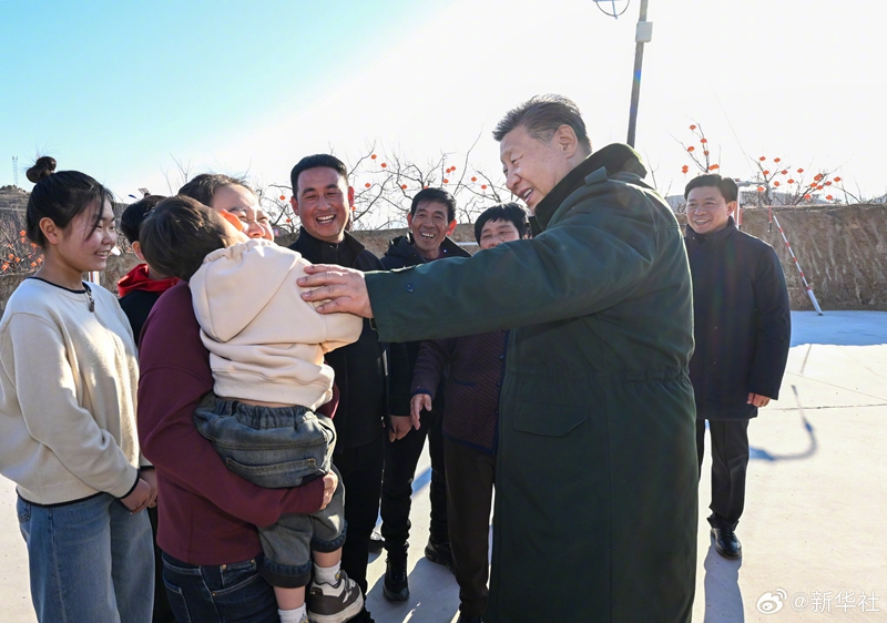受难群众1.jpg